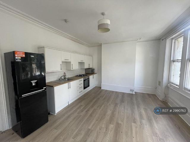 Goldstone Villas, Hove, BN3 4 bed maisonette to rent £1,999 pcm £461 pw