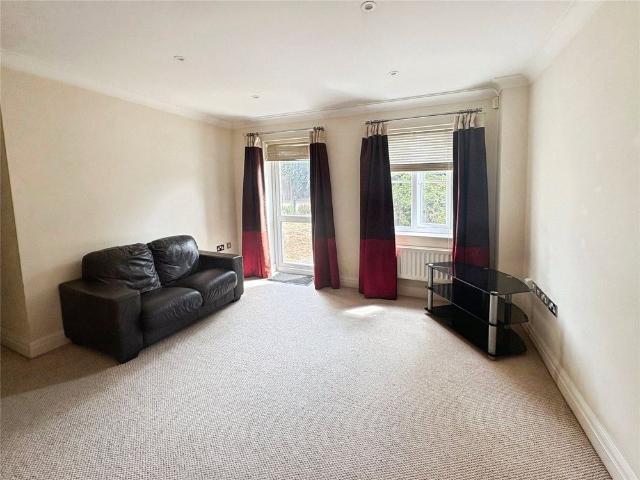 Goldsworth Road, Woking, Surrey, GU21 6NP