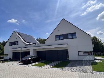 Nowoczesny dom bliźniaczy 160m2 z dużym tarasem i garażem