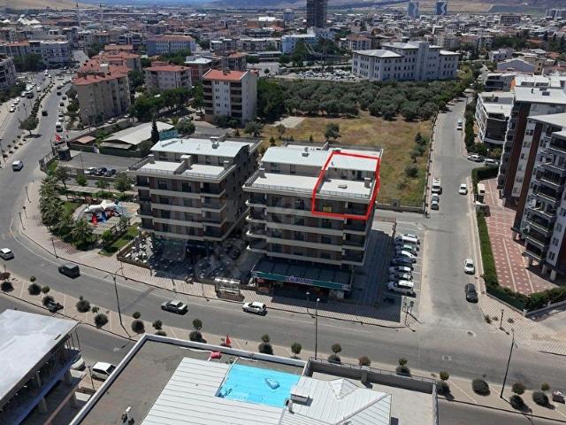 GÖLET PRESTİJ CADDESİ ÜZERİNDE LÜKS 5+1 DUBLEKS DAİRE