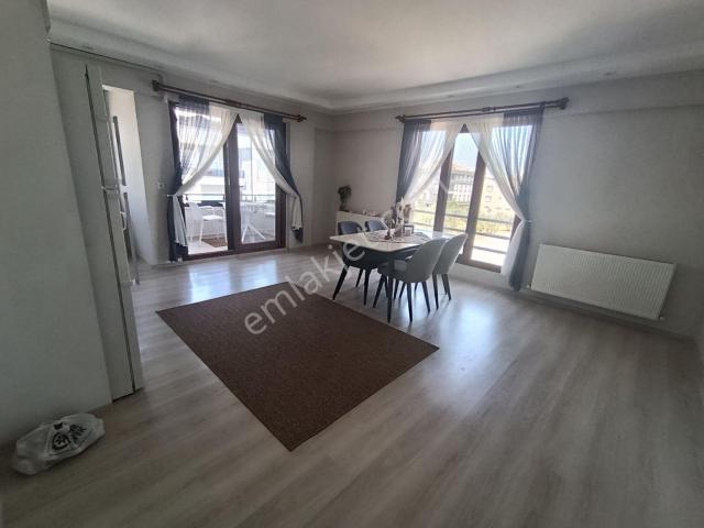 Gölete 2 Dakika Dev 5+1 Dubleks 280 M² 70 M² Teras Çift Mutfak