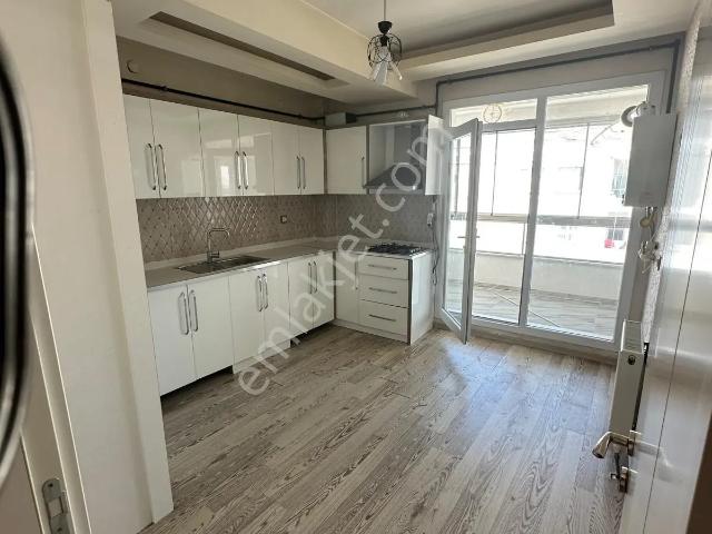 Göletli Park Yakını 2+1 Son Kat Lüx Daire Kiralıktır.