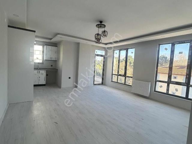 Gölevinde Deniz Manzaralı Satılık Daire