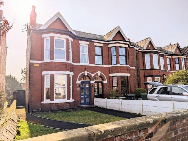 Golf Open 2026 Richmond Road. 2 bed property to rent £17,333 pcm £4,000 pw