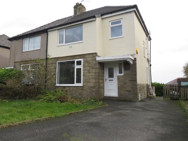 Golf Avenue, Halifax HX2, 3 bed semi detached house to rent, £1,050 pcm | PrimeLocation