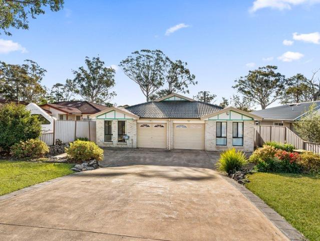 GOLF COURSE LIVING WITH STUNNING AFTERNOON VIEWS