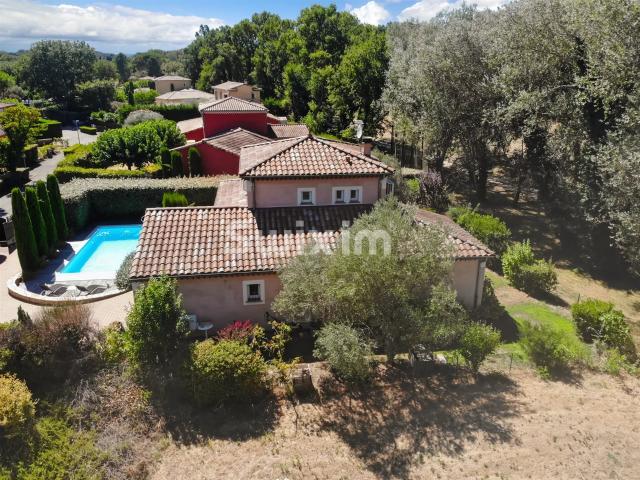 Golf de la valdaine Villa de caractère 140 m² avec piscine. 133m² Montboucher sur Jabron