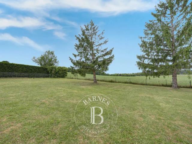 Golf de Saint Nom la Bretèche – Maison rénovée de 210 m² – 5 chambres