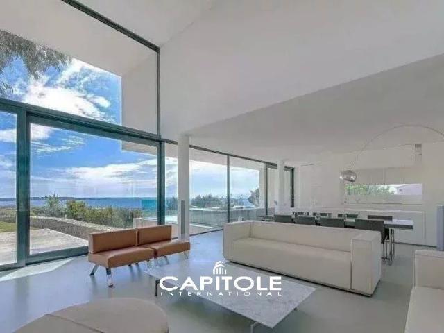Golfe Juan Vue mer panoramique du Cap d'Antibes aux Îles d. 220m² Golfe Juan