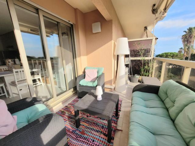 Golfe juan 2 pièces terrasse, parking, piscine, tennis 31m² Golfe Juan
