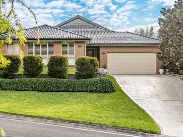 Golfside Living in Prestigious Mollymook Beach