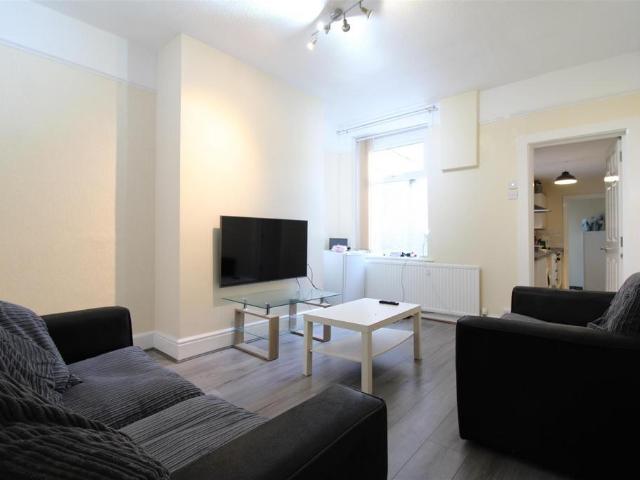 Golgotha Road, Lancaster LA1 5 bed private hall to rent £529 pcm £122 pw