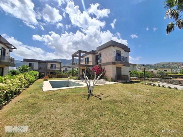 Gölköy Bahçeli Havuzlu 5+1 Villa