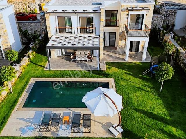 Gölköyde Satılık Lüxs Villa