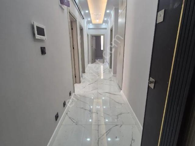 Gop'ta Kiralık 2+1 Arakat Geniş Sıfır Daire