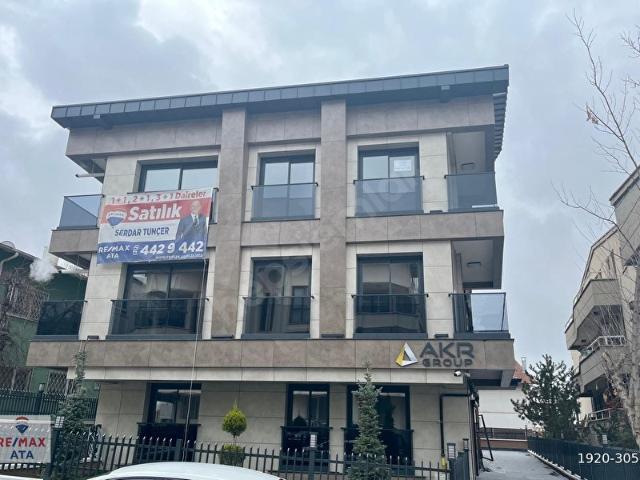 GOP ILGAZ SOKAKTA YENİ 1 + 1 SATILIK DAİRE