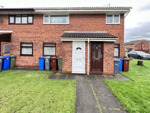 Gorton Lane, Manchester M12, 2 bed maisonette to rent, £995 pcm | PrimeLocation