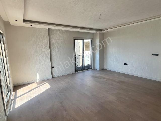 Göryapı Sedir Park Evlerinde 3+1 Köşe Kiralık Daire