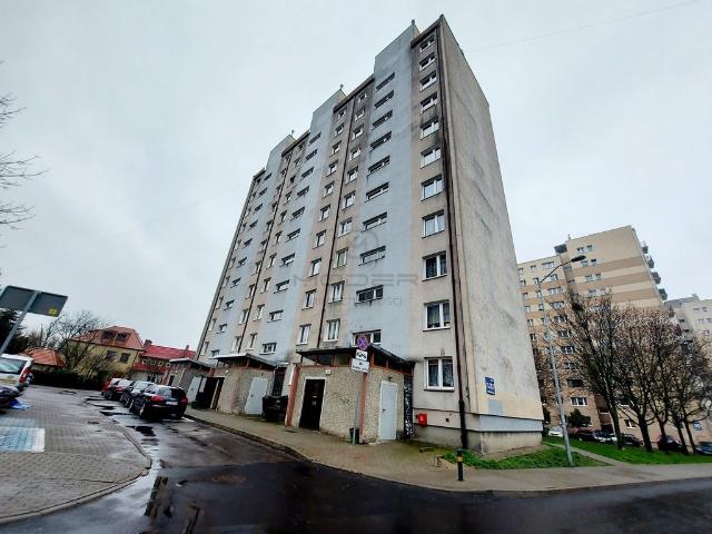 Sprzedam przestronną kawalerkę 32 m² z możliwością przebudowy na dwa pokoje