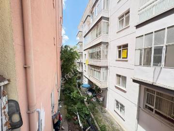 Göral Dan Çetin Emeç Ve Hakim Evi Yakını 2+1 Yüksek Giriş