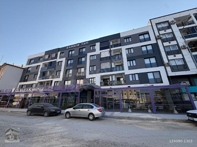 GÖRAL EMLAK'TAN CADDE ÜSTÜ KİRALIK 2+1 DAİRE