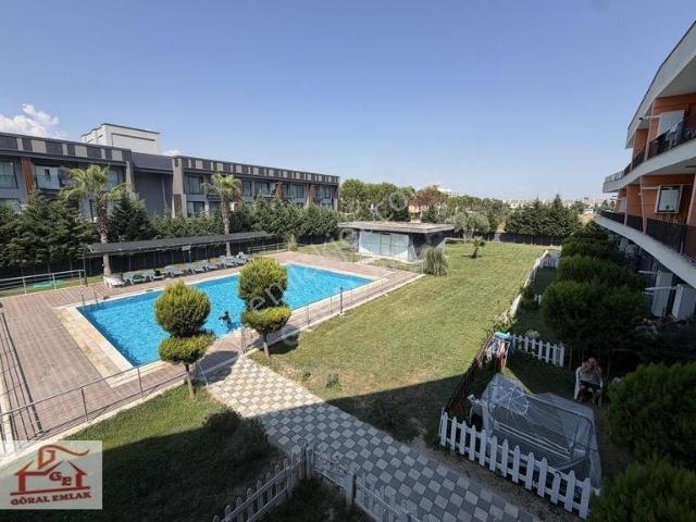 Göral Emlak'tan Karaali'de Havuzlu Sitede Eşyalı 1+1 Daire