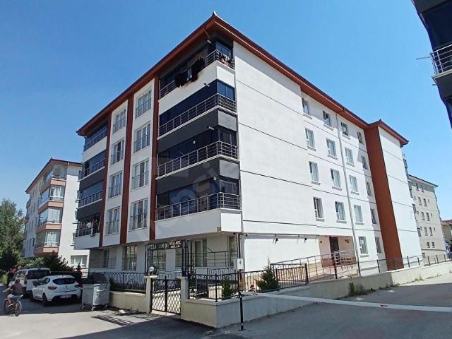 GÖRAL EMLAKTAN SATILIK 2+1 LÜX YAPILI İSKANI ALINMIŞ DAİRE 105M2