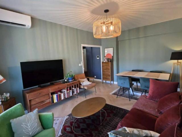 GORBELLA 2P AVANT DERNIER ETAGE AVEC TERRASSE
