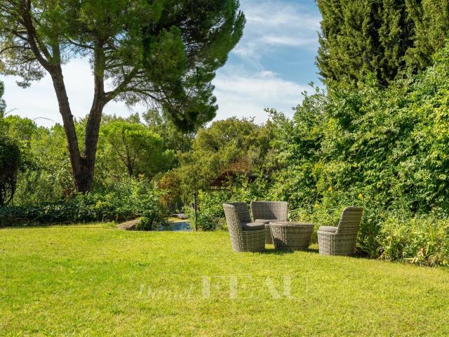 Gordes Maison de hameau 320m² Gordes