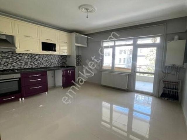 Gordion Emlak'tan Mükemmel Konumda 3+1 Kiralık Daire