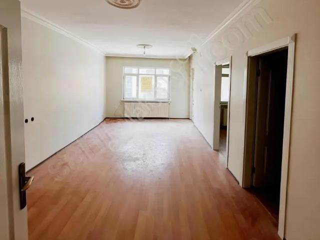Gordion Emlak'tan Mükemmel Konumda 3+1 Kiralık Daire