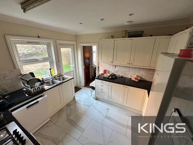 Gordon Avenue, Southampton SO14, 7 bed semi detached house to rent, £3,200 pcm | PrimeLocation