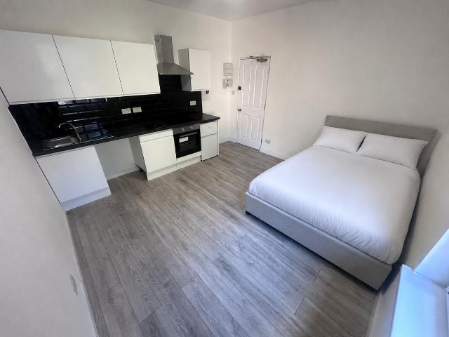 Gordon Avenue, Southampton SO14, Studio to rent, £750 pcm | PrimeLocation