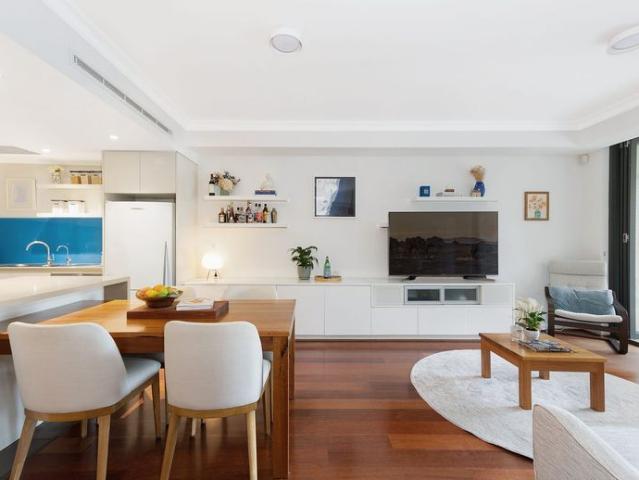 Gordon East side Executive Style Apartment Quality, Style, Aspect and Privacy