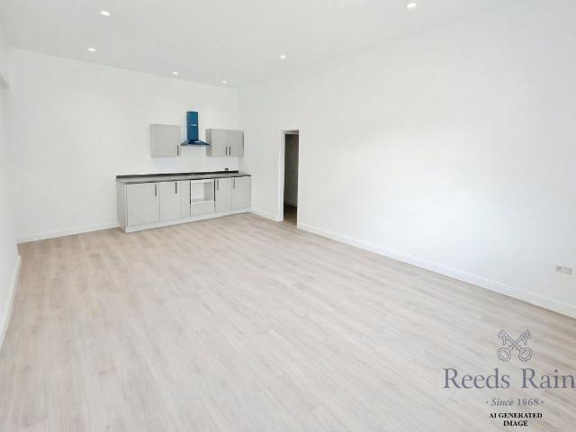 Gordon Street, Newcastle, Staffordshire ST5, 1 bed flat to rent, £725 pcm | PrimeLocation