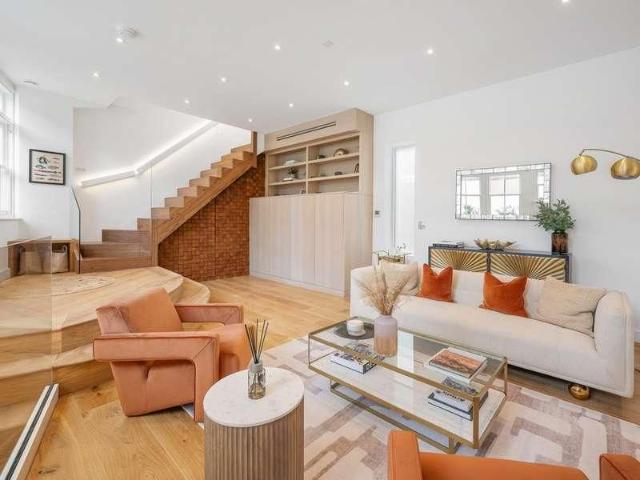 Gordon Place, London, W8