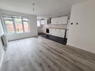 Gordon Road, Basildon SS14, 3 bed terraced house to rent, £1,750 pcm | PrimeLocation