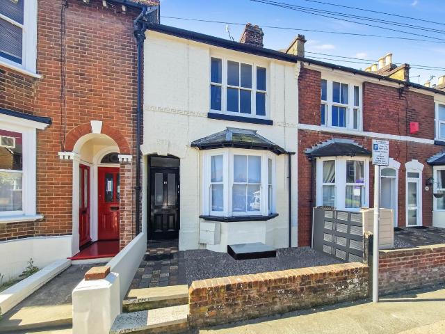 Gordon Road, Canterbury CT1, 1 bed flat to rent, £800 pcm | PrimeLocation