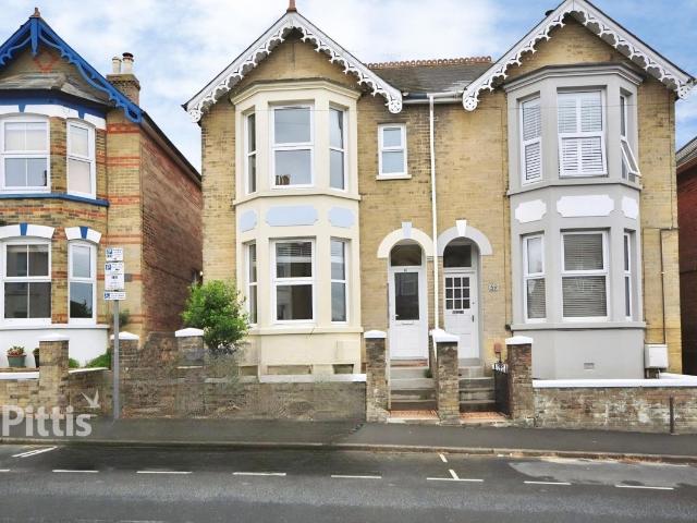 Gordon Road, Cowes PO31, 3 bed semi detached house to rent, £1,450 pcm | PrimeLocation