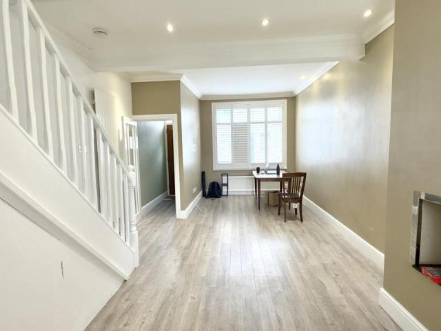 Gordon Road, Dartford DA1 2 bed terraced house to rent £1,750 pcm £404 pw