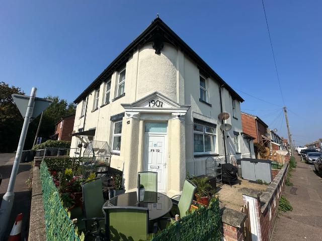 Gordon Road, Great Yarmouth NR31, 1 bed flat to rent, £575 pcm | PrimeLocation