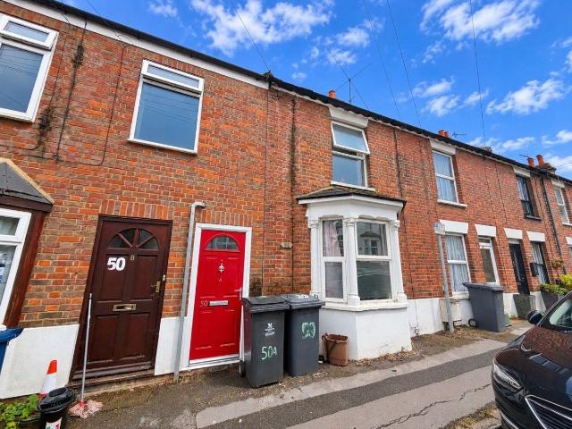 Gordon Road, High Wycombe HP13, 1 bed flat to rent, £925 pcm | PrimeLocation
