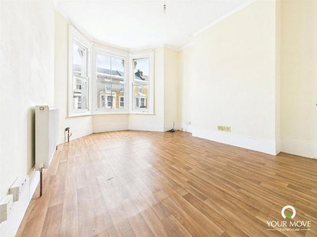 Gordon Road, Margate CT9 2 bed flat to rent £900 pcm £208 pw