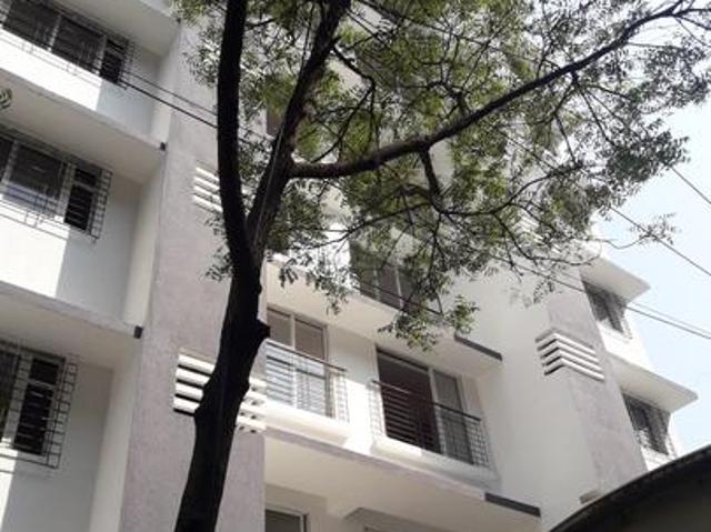 Goregaon West 2 BHK Apartment For Sale Mumbai