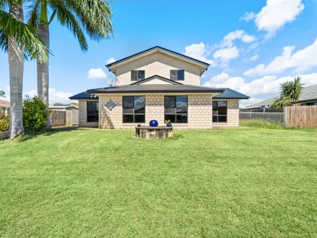 Spacious & Flexible Family Home with Multiple Living Options