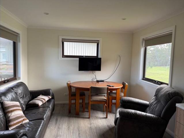 Gorgeous 2 bedroom fully furnished unit