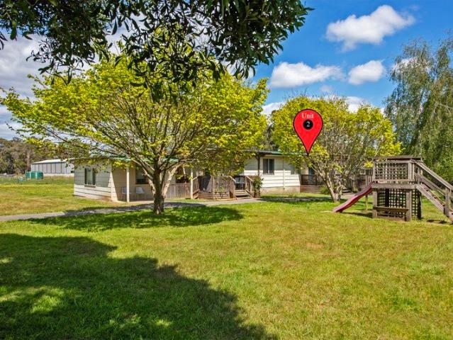 Gorgeous 2 bedroom fully furnished unit