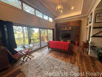 Gorgeous 2 Bedroom Unit with Stunning Water Views