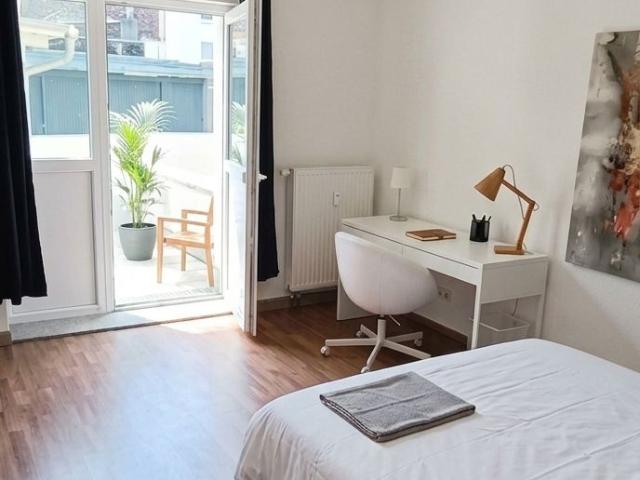 Gorgeous 3 bedroom apartment near Königsalle