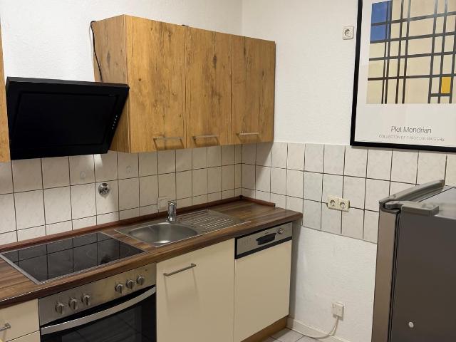 Gorgeous 3 bedroom apartment near Königsalle, Dusseldorf Amsterdam Apartments for Rent